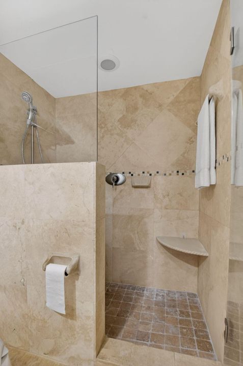 En Venta: $643,000 (2 camas, 2 baños, 1482 Pies cuadrados)