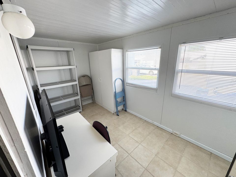 En Venta: $359,000 (2 camas, 1 baños, 738 Pies cuadrados)