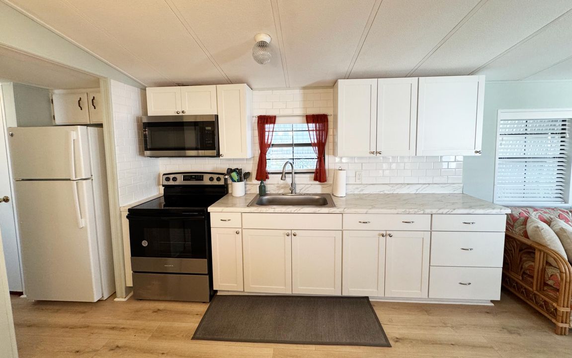 En Venta: $359,000 (2 camas, 1 baños, 738 Pies cuadrados)