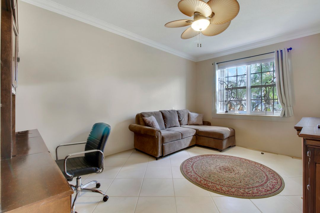 En Venta: $590,000 (3 camas, 2 baños, 2175 Pies cuadrados)