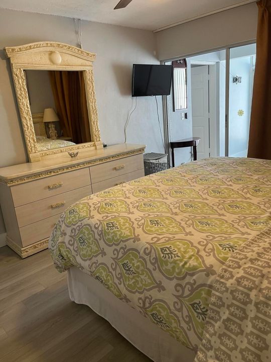 For Rent: $2,000 (1 beds, 1 baths, 648 Square Feet)