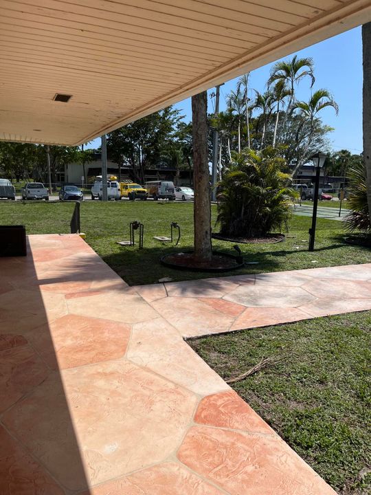 For Rent: $2,000 (1 beds, 1 baths, 648 Square Feet)