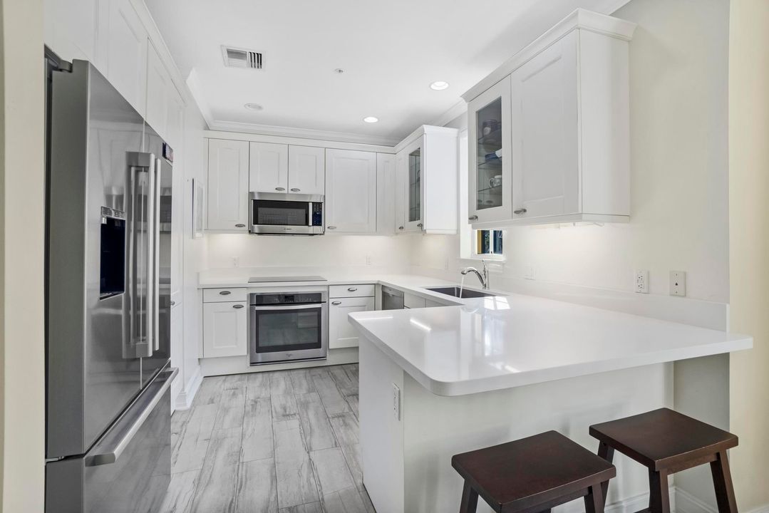 For Sale: $1,395,000 (3 beds, 3 baths, 1826 Square Feet)