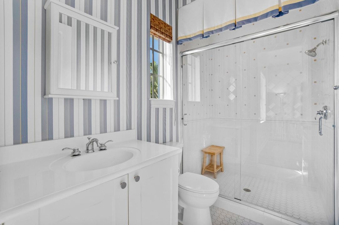 For Sale: $1,395,000 (3 beds, 3 baths, 1826 Square Feet)