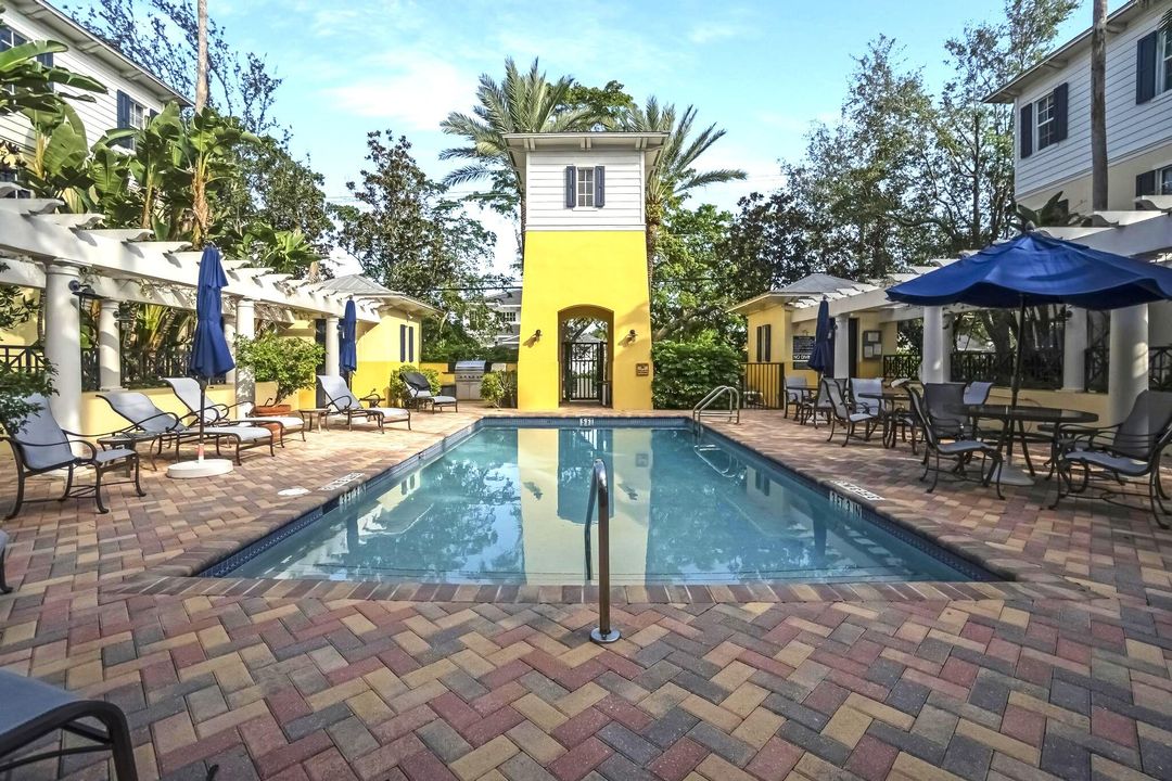 For Sale: $1,395,000 (3 beds, 3 baths, 1826 Square Feet)