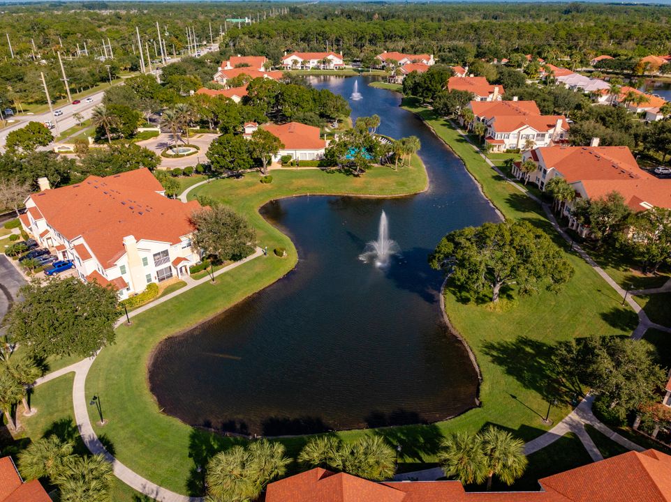 На продажу: $210,000 (2 спален, 2 ванн, 1120 Квадратных фут)