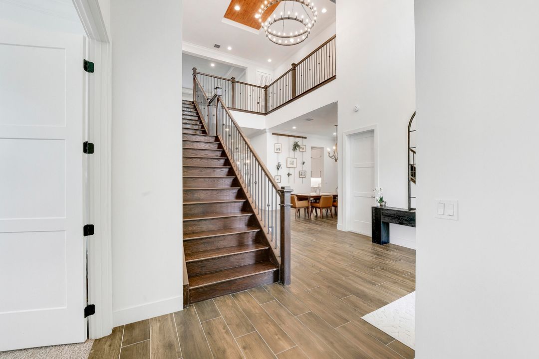 Active With Contract: $2,500,000 (5 beds, 5 baths, 5109 Square Feet)