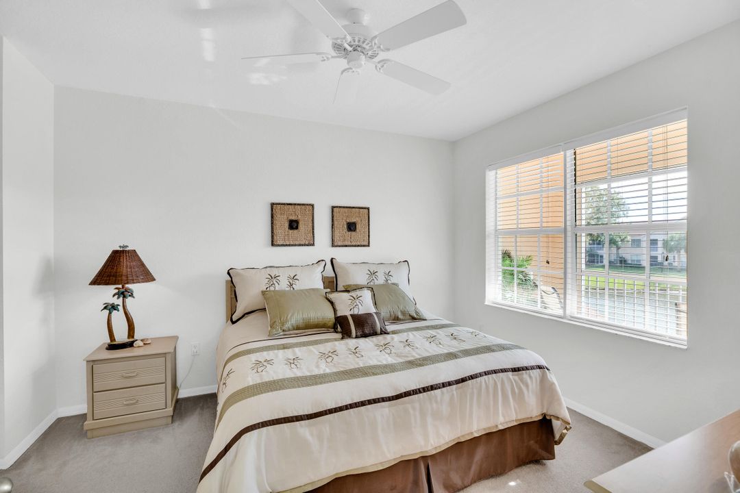 На продажу: $210,000 (2 спален, 2 ванн, 1120 Квадратных фут)