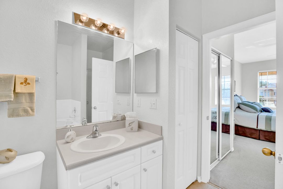 На продажу: $210,000 (2 спален, 2 ванн, 1120 Квадратных фут)