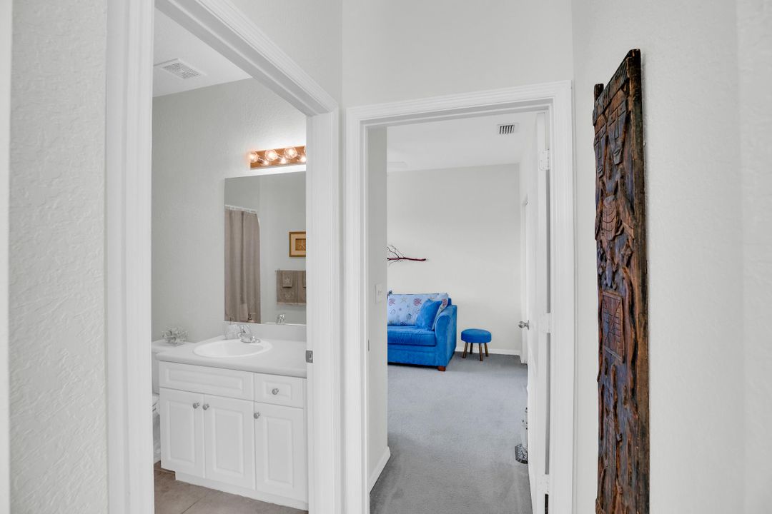 На продажу: $210,000 (2 спален, 2 ванн, 1120 Квадратных фут)