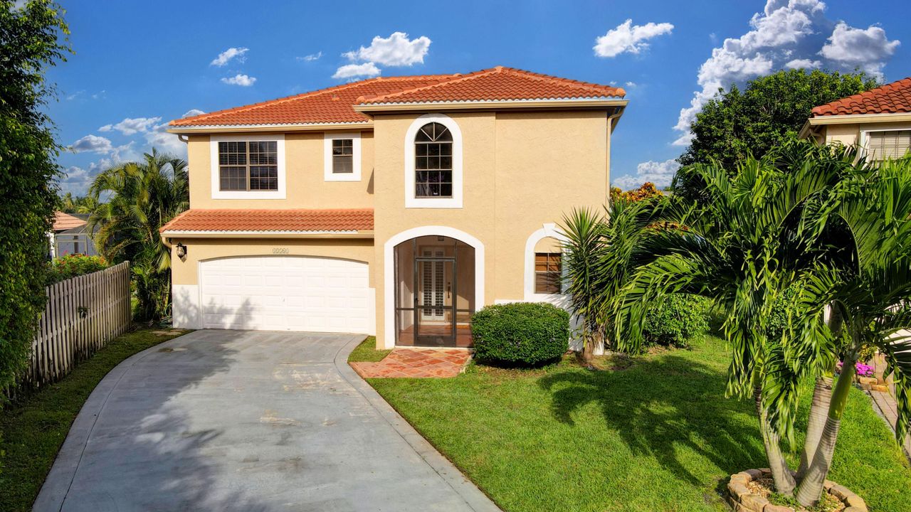 出租: $3,450 (3 贝兹, 2 浴室, 1608 平方英尺)