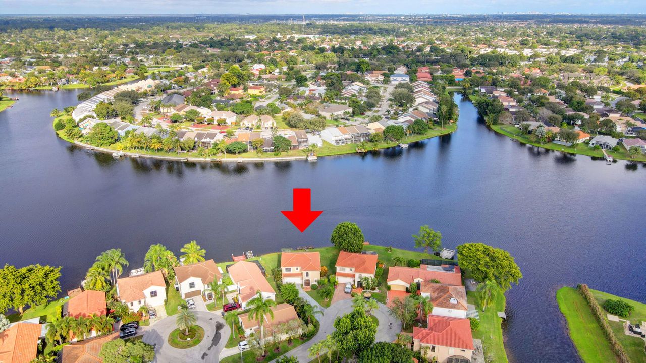 出租: $3,450 (3 贝兹, 2 浴室, 1608 平方英尺)