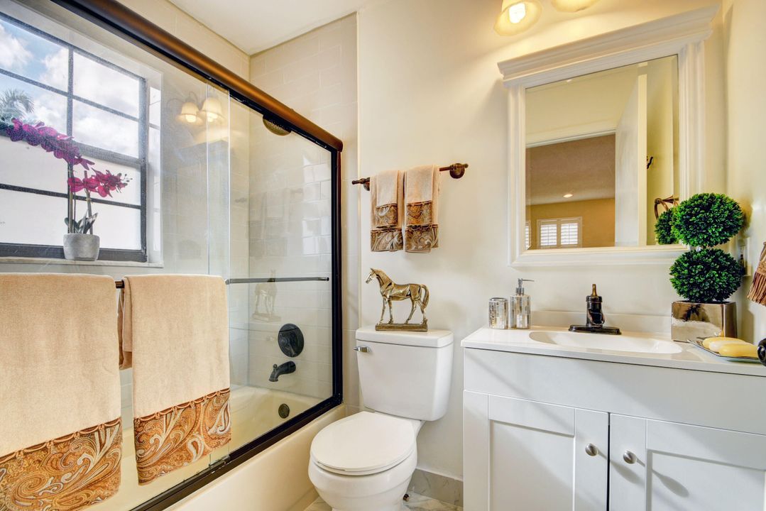 出租: $3,450 (3 贝兹, 2 浴室, 1608 平方英尺)