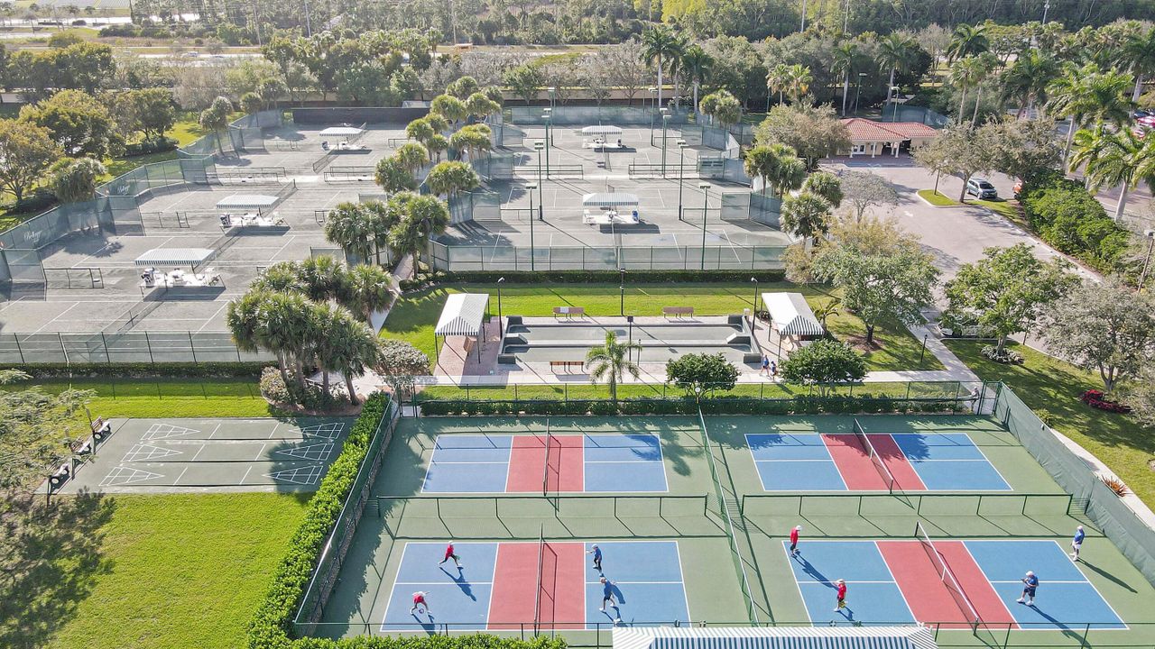 En Venta: $590,000 (3 camas, 2 baños, 2175 Pies cuadrados)