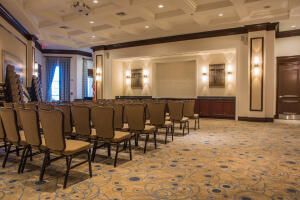 En Venta: $590,000 (3 camas, 2 baños, 2175 Pies cuadrados)