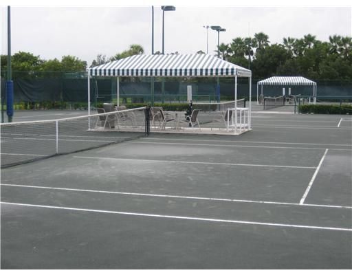 En Venta: $590,000 (3 camas, 2 baños, 2175 Pies cuadrados)