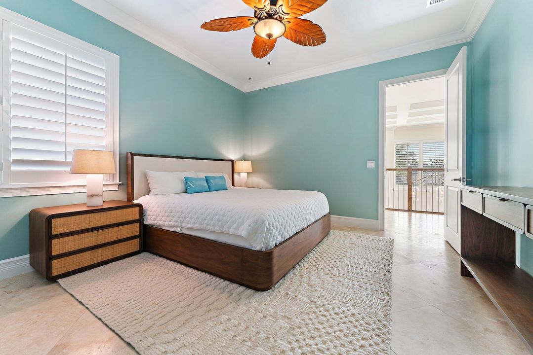 На продажу: $6,875,000 (3 спален, 2 ванн, 4217 Квадратных фут)