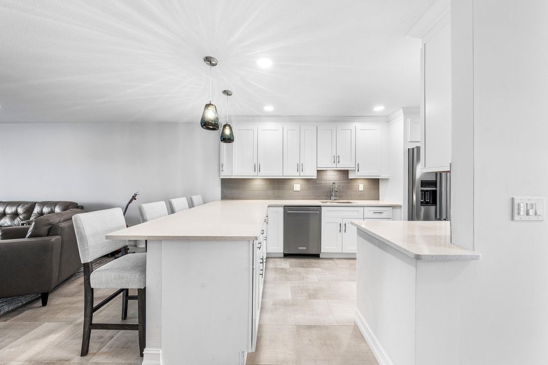 En Venta: $250,000 (2 camas, 2 baños, 953 Pies cuadrados)