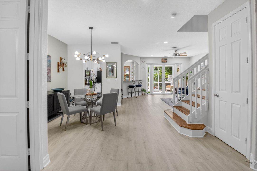 待售: $665,000 (3 贝兹, 2 浴室, 2433 平方英尺)