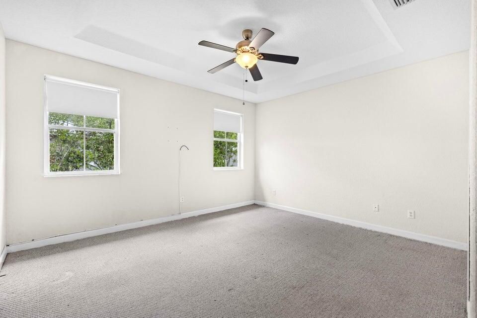 出租: $3,000 (3 贝兹, 2 浴室, 1705 平方英尺)