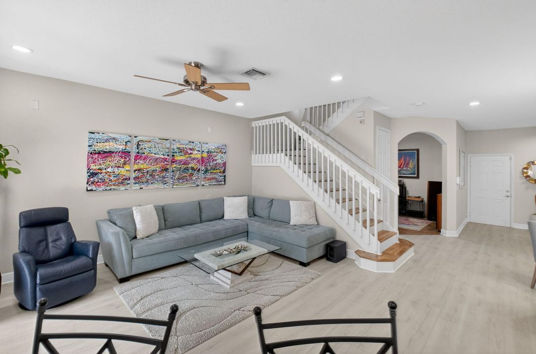 待售: $665,000 (3 贝兹, 2 浴室, 2433 平方英尺)