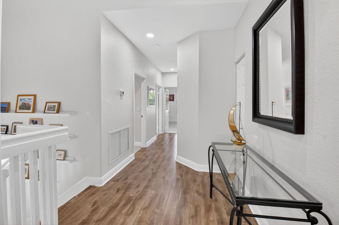 待售: $665,000 (3 贝兹, 2 浴室, 2433 平方英尺)