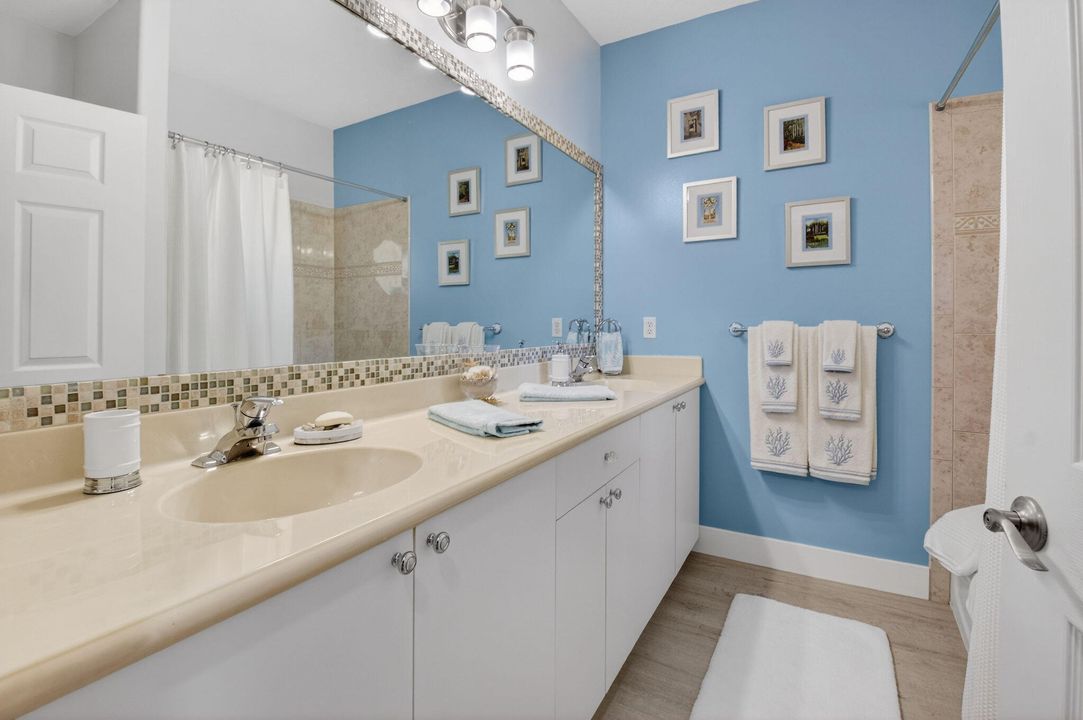 待售: $665,000 (3 贝兹, 2 浴室, 2433 平方英尺)