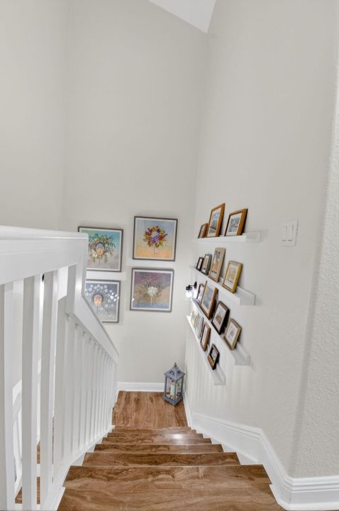 待售: $665,000 (3 贝兹, 2 浴室, 2433 平方英尺)