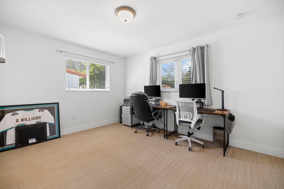 В аренду: $5,950 (3 спален, 2 ванн, 1654 Квадратных фут)