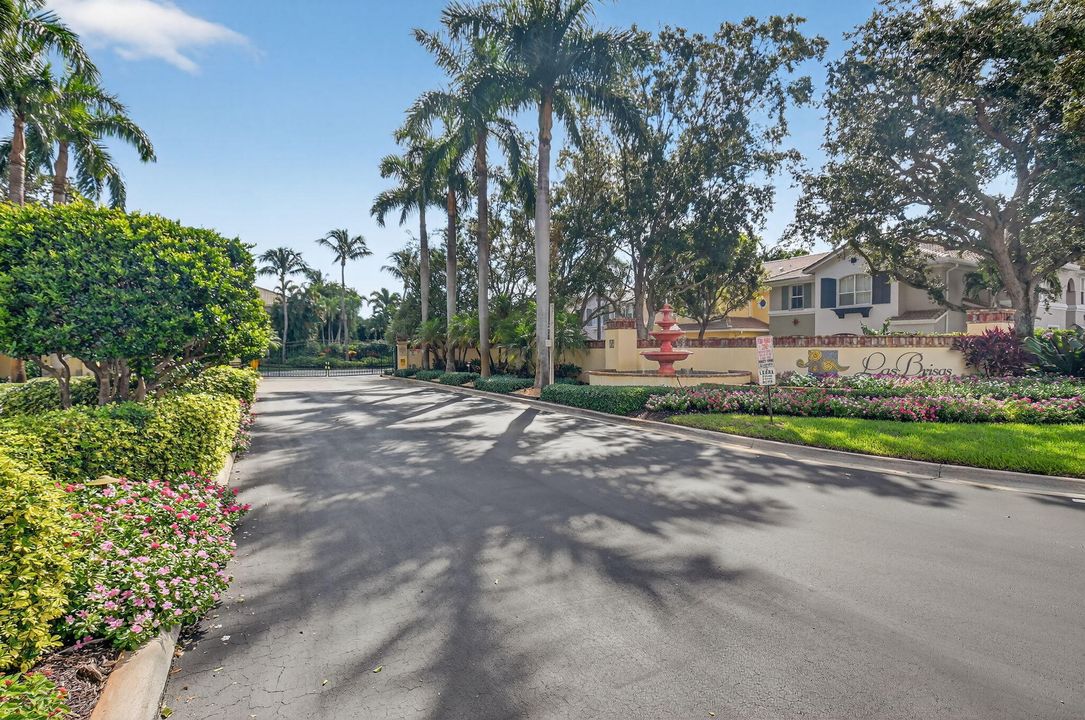 待售: $665,000 (3 贝兹, 2 浴室, 2433 平方英尺)