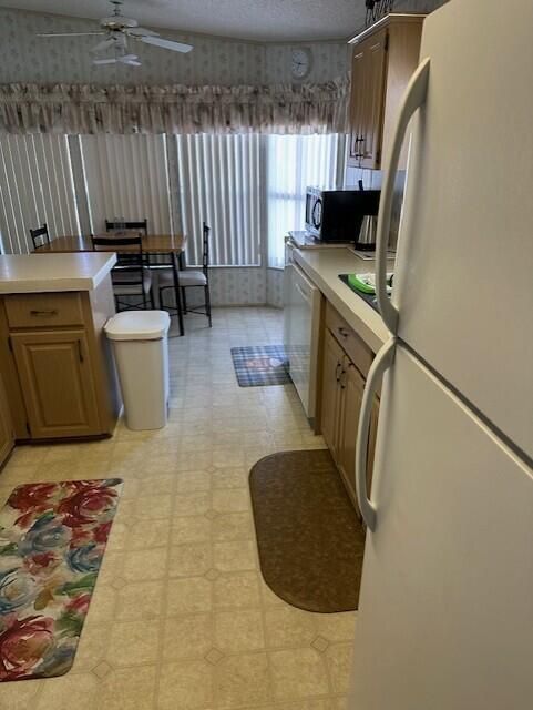 待售: $25,000 (2 贝兹, 2 浴室, 1248 平方英尺)