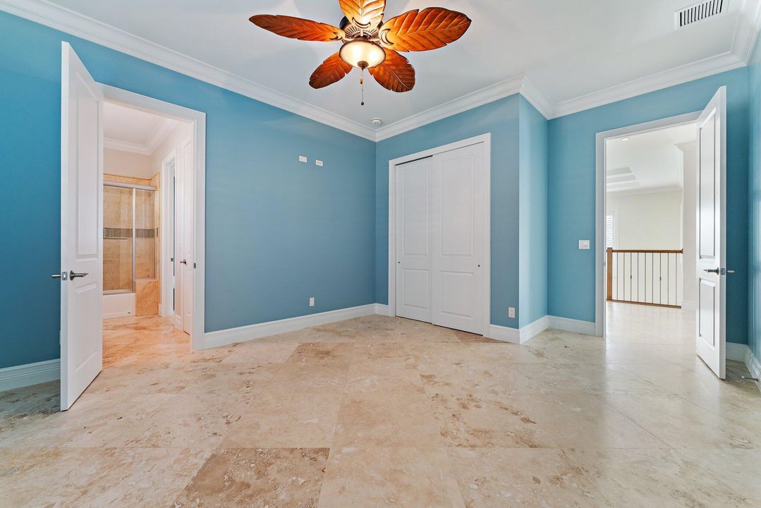 На продажу: $6,875,000 (3 спален, 2 ванн, 4217 Квадратных фут)