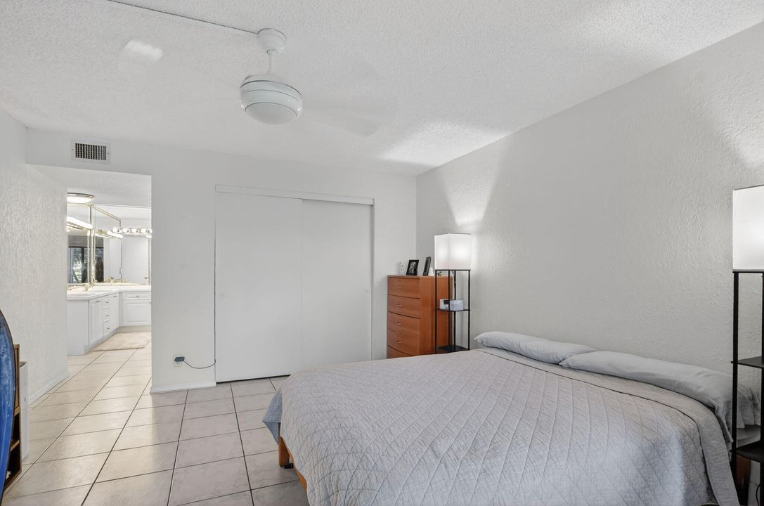 For Sale: $310,000 (2 beds, 2 baths, 1230 Square Feet)