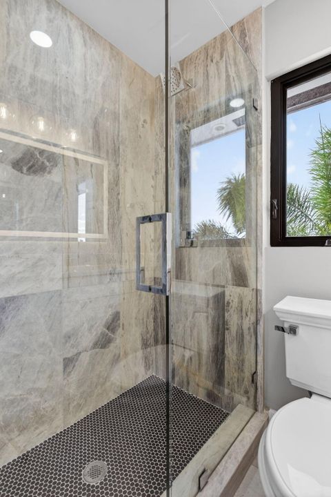 En Venta: $2,990,000 (4 camas, 3 baños, 2839 Pies cuadrados)