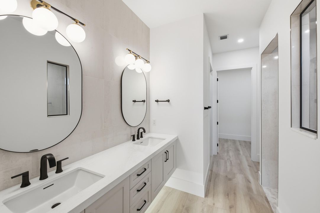 For Sale: $6,900,000 (5 beds, 6 baths, 5481 Square Feet)