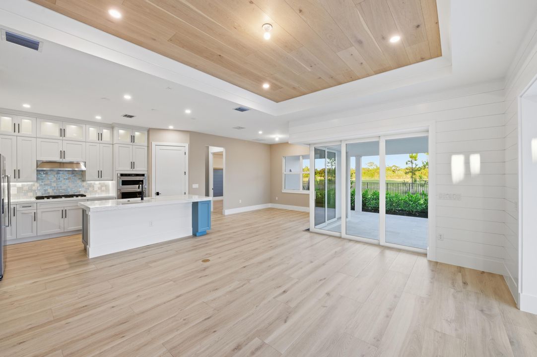 For Sale: $6,900,000 (5 beds, 6 baths, 5481 Square Feet)