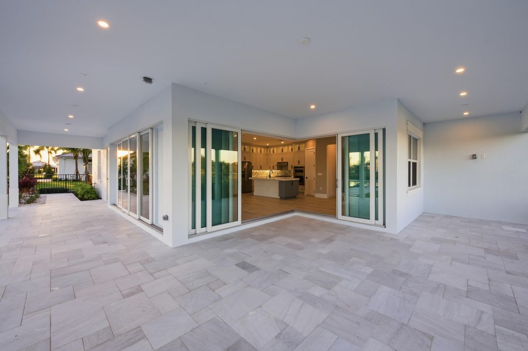 For Sale: $6,900,000 (5 beds, 6 baths, 5481 Square Feet)