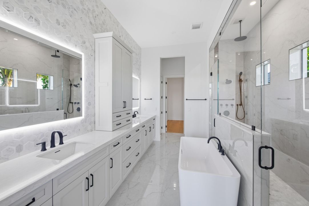 For Sale: $6,900,000 (5 beds, 6 baths, 5481 Square Feet)