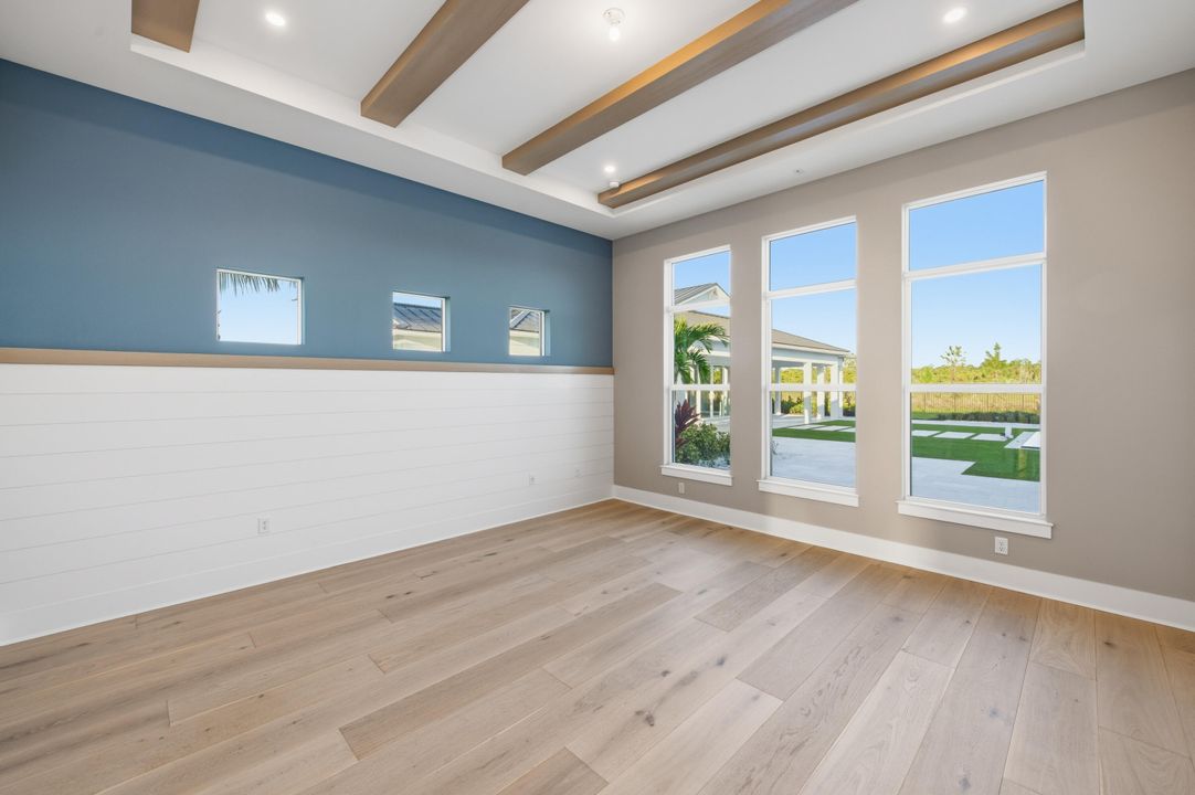 For Sale: $6,900,000 (5 beds, 6 baths, 5481 Square Feet)