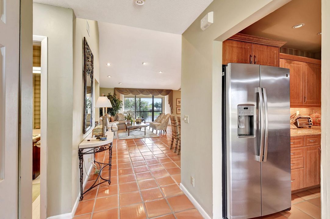 待售: $124,900 (3 贝兹, 2 浴室, 1809 平方英尺)