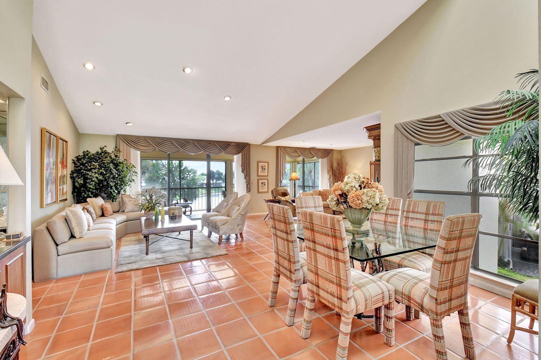 待售: $124,900 (3 贝兹, 2 浴室, 1809 平方英尺)