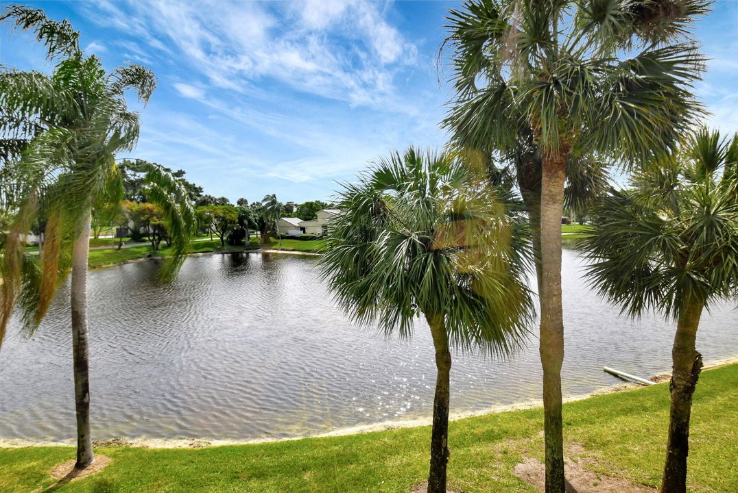 待售: $124,900 (3 贝兹, 2 浴室, 1809 平方英尺)