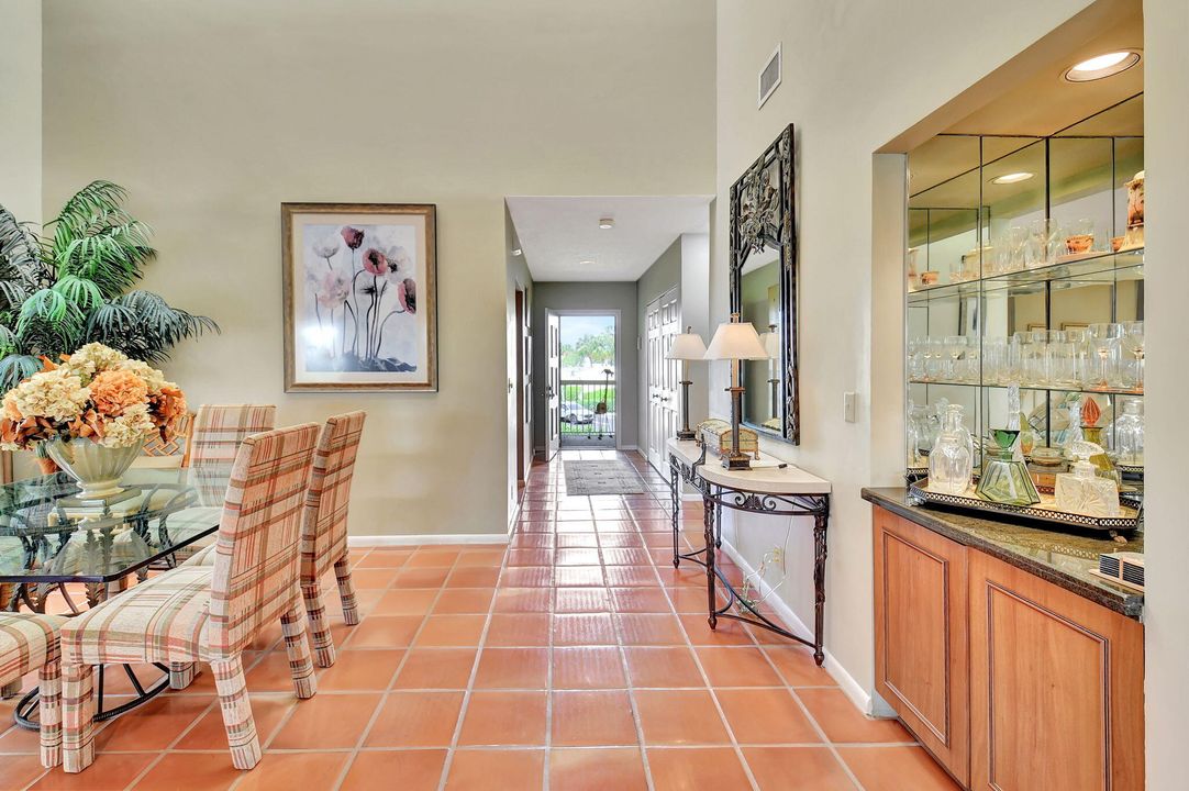 待售: $124,900 (3 贝兹, 2 浴室, 1809 平方英尺)