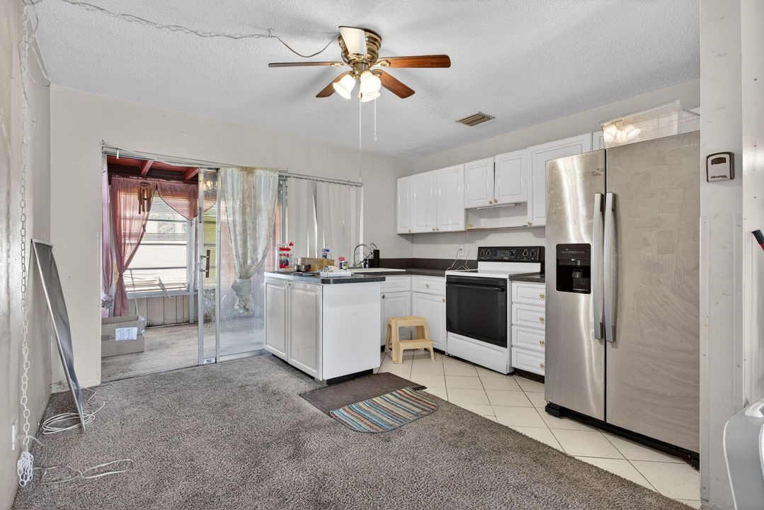 For Sale: $330,000 (2 beds, 2 baths, 1008 Square Feet)