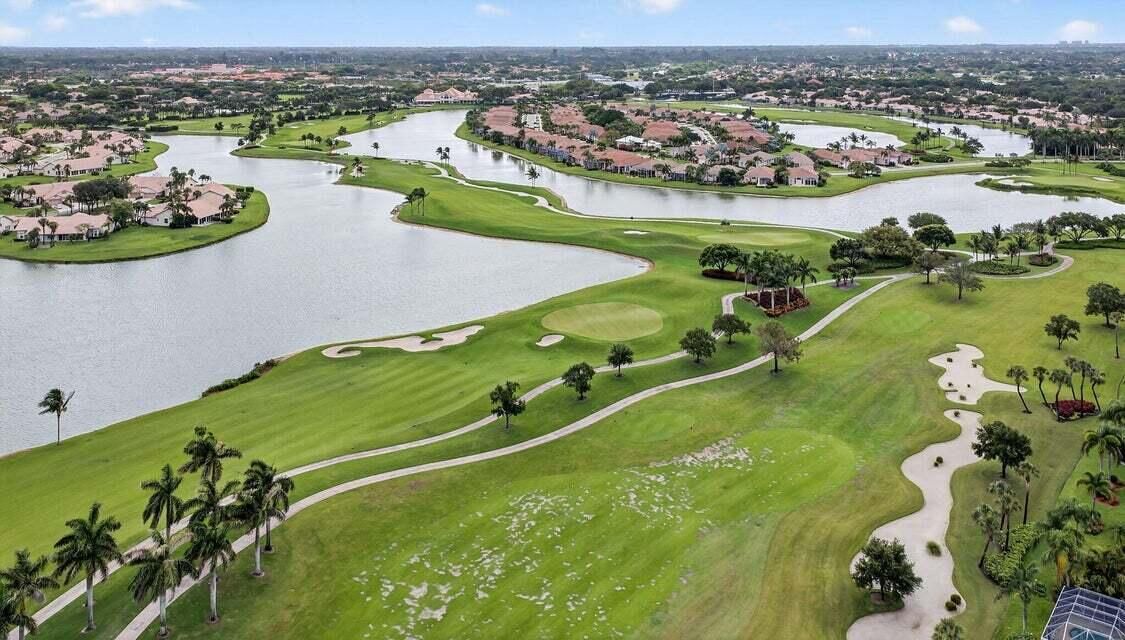 En Venta: $335,000 (3 camas, 2 baños, 2249 Pies cuadrados)