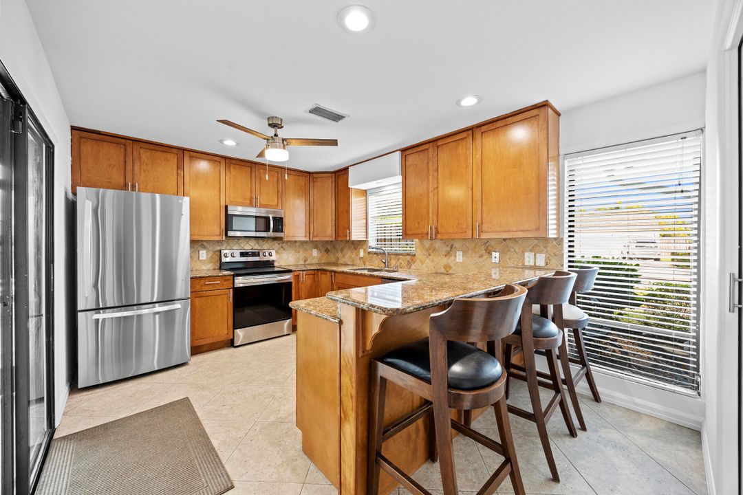 На продажу: $790,000 (3 спален, 2 ванн, 1959 Квадратных фут)