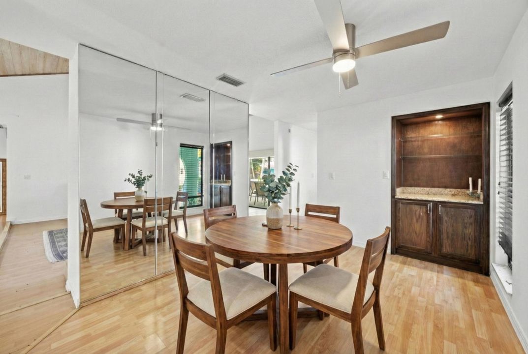 На продажу: $790,000 (3 спален, 2 ванн, 1959 Квадратных фут)