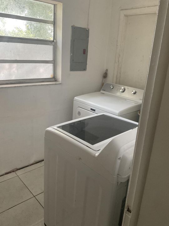 待售: $339,000 (3 贝兹, 2 浴室, 1140 平方英尺)