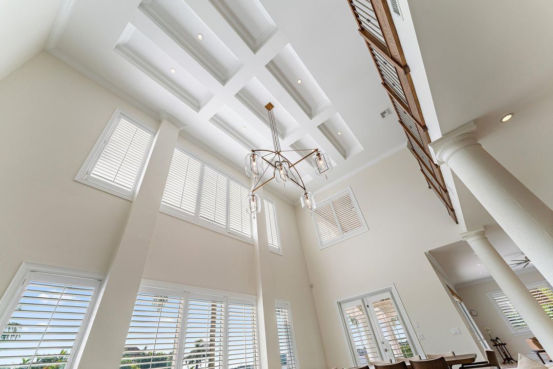 На продажу: $6,875,000 (3 спален, 2 ванн, 4217 Квадратных фут)