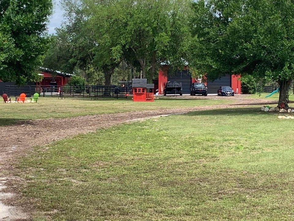 For Sale: $899,900 (3 beds, 1 baths, 904 Square Feet)